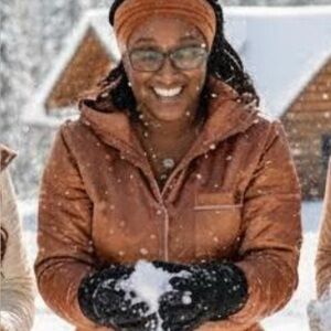 Meet your Posher, Camille